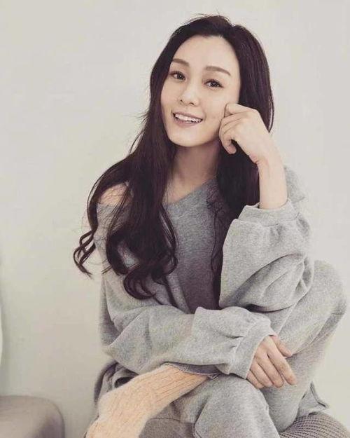 女神吃瓜的视频,揭秘娱乐圈吃瓜大事件