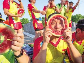 七夕吃瓜比赛视频,甜蜜瓜果盛宴，趣味横生欢乐多